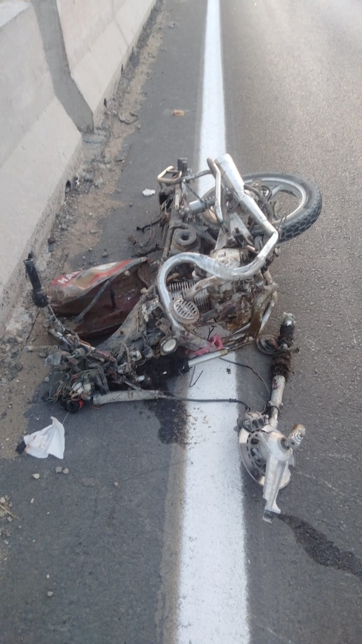 تصادم سيارة وموتوسيكل بطريق مصر إسكندرية الصحراوي