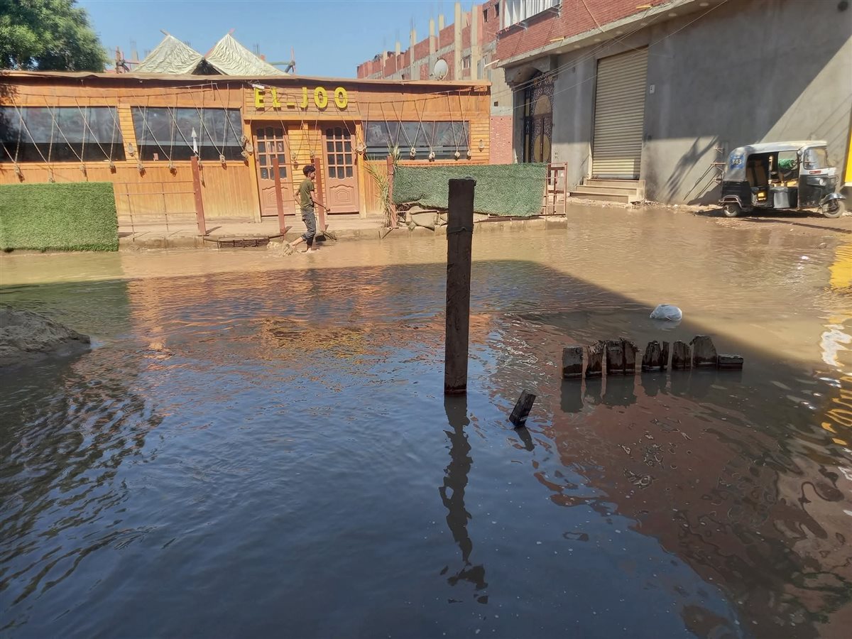 انفجار خط مياه رئيسي بالمنوفية 