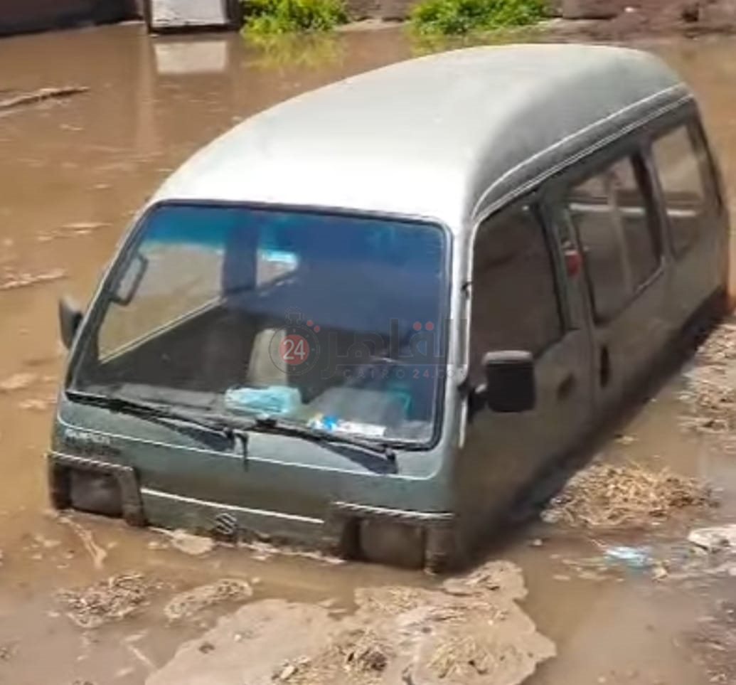 صاحب مخزن أسمنت يحرر محضرًا بعد انفجار خط مياه بالمنوفية: تلف 7 أطنان من البضاعة