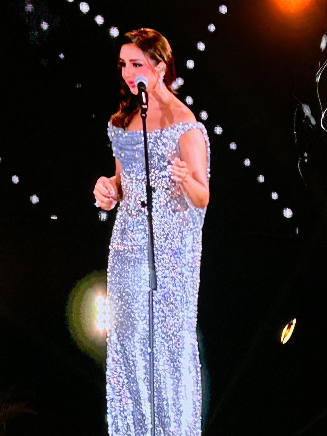 أنغام تشعل حفلها بمهرجان العلمين الجديد بنستخته الثالثة