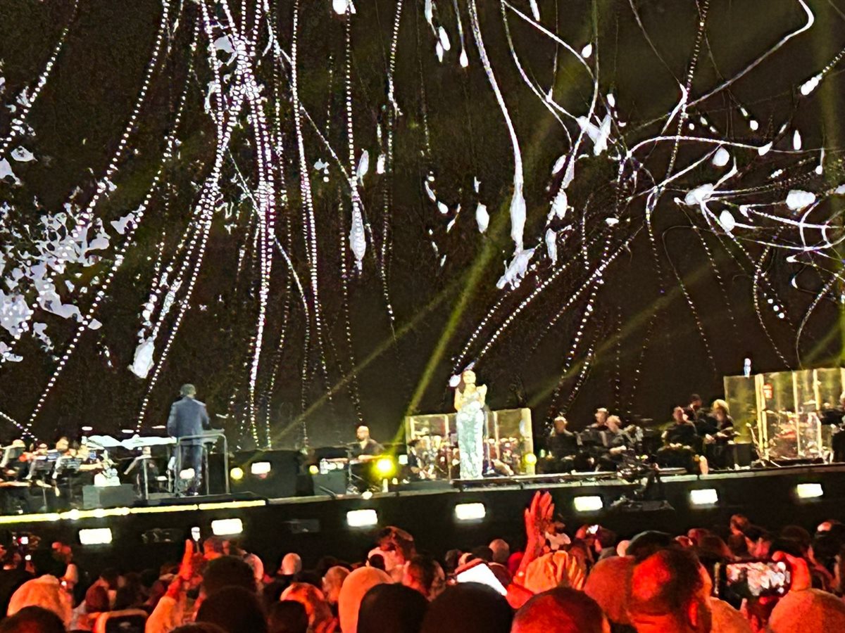 أنغام تشعل حفلها بمهرجان العلمين الجديد بنستخته الثالثة