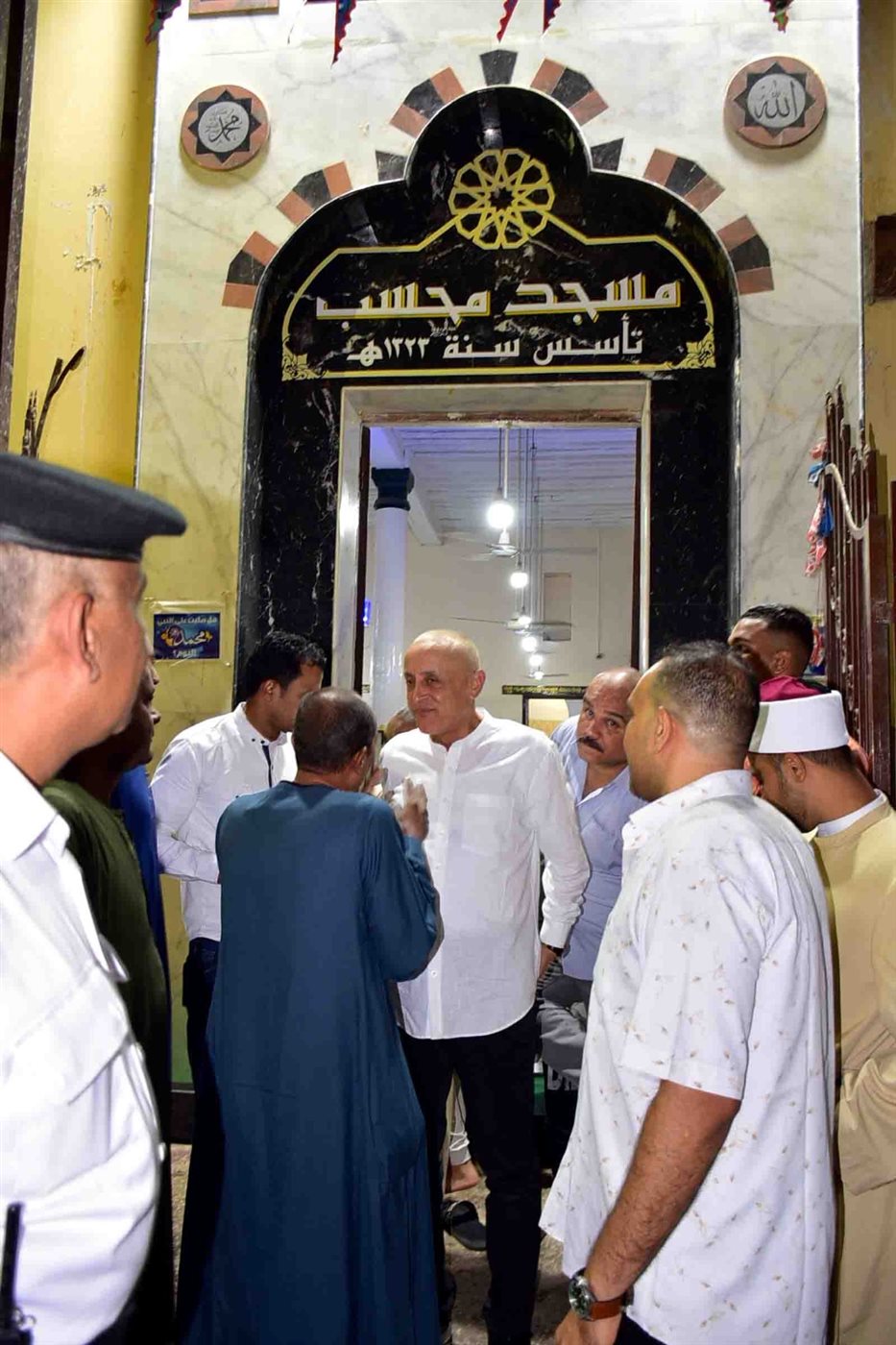 محافظ الأقصر وتواصل دائم مع المواطنين