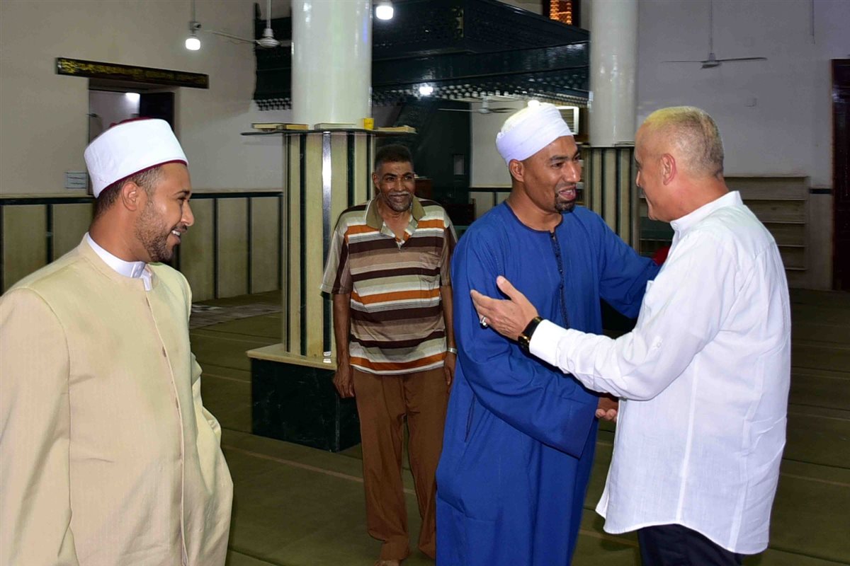 محافظ الأقصر وتواصل دائم مع المواطنين