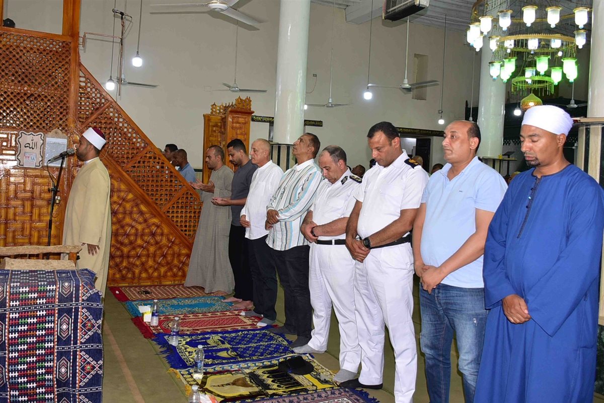 محافظ الأقصر وتواصل دائم مع المواطنين