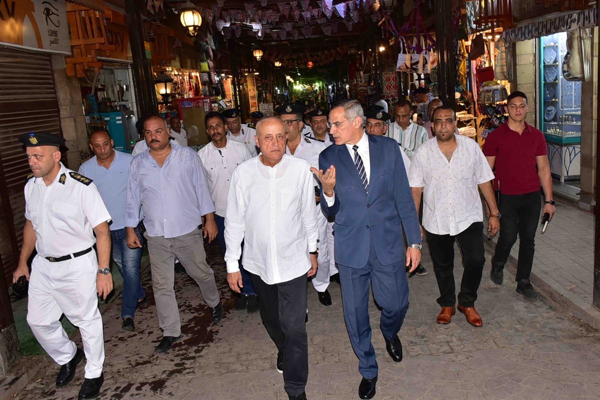 جولة بالشارع ليلا مع مدير الأمن 