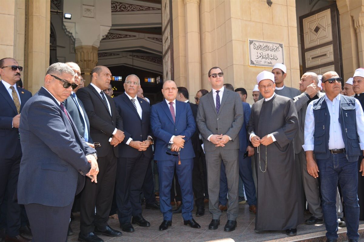 وزير الأوقاف ومفتي الجمهورية يفتتحان  مشروع تطوير ساحة مسجد سيدي إبراهيم الدسوقي بكفر الشيخ بالتعاون مع وزارة الثقافة