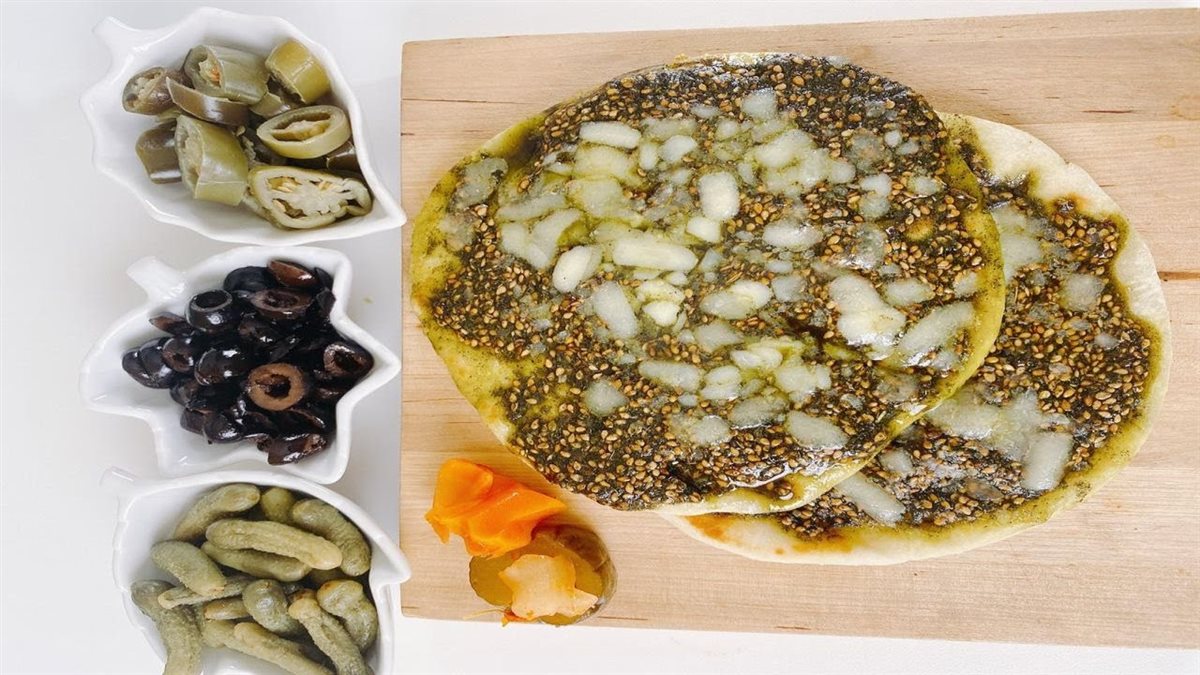 عجينة المناقيش للشيف منال العالم