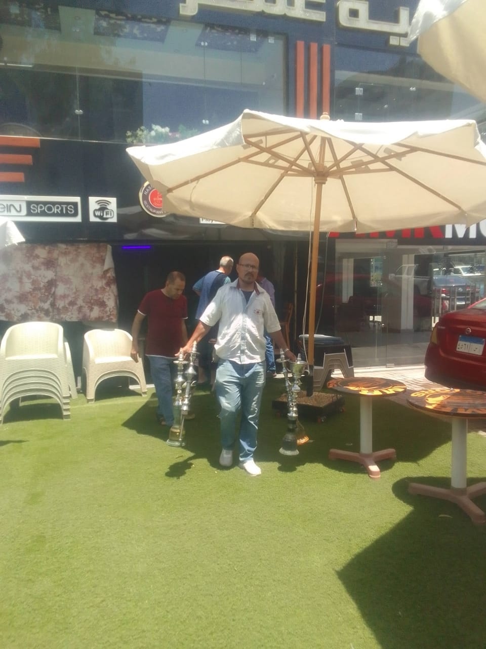 <strong>حملة مكبرة بشارع الطيران لإزالة الإشغالات من الكافيهات المخالفة</strong>