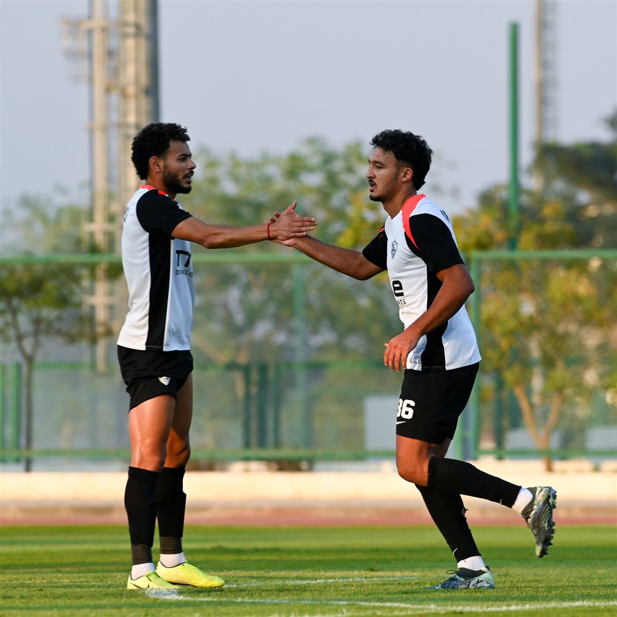 <strong>صور من مباراة الزمالك والشمس الودية </strong>