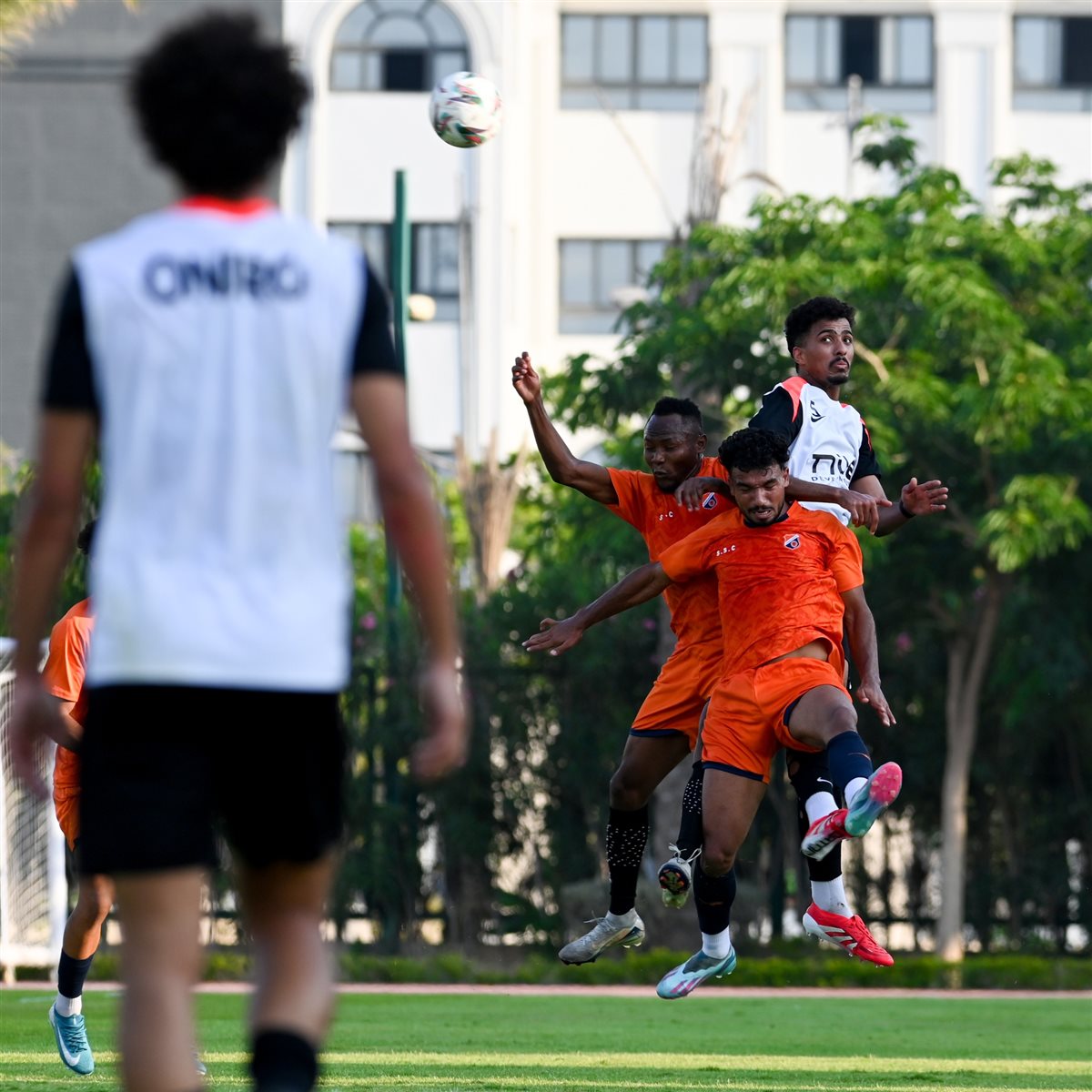 <strong>صور من مباراة الزمالك والشمس الودية </strong>