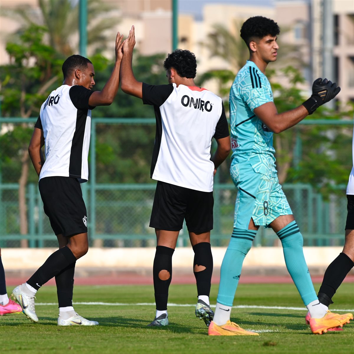 <strong>صور من مباراة الزمالك والشمس الودية </strong>