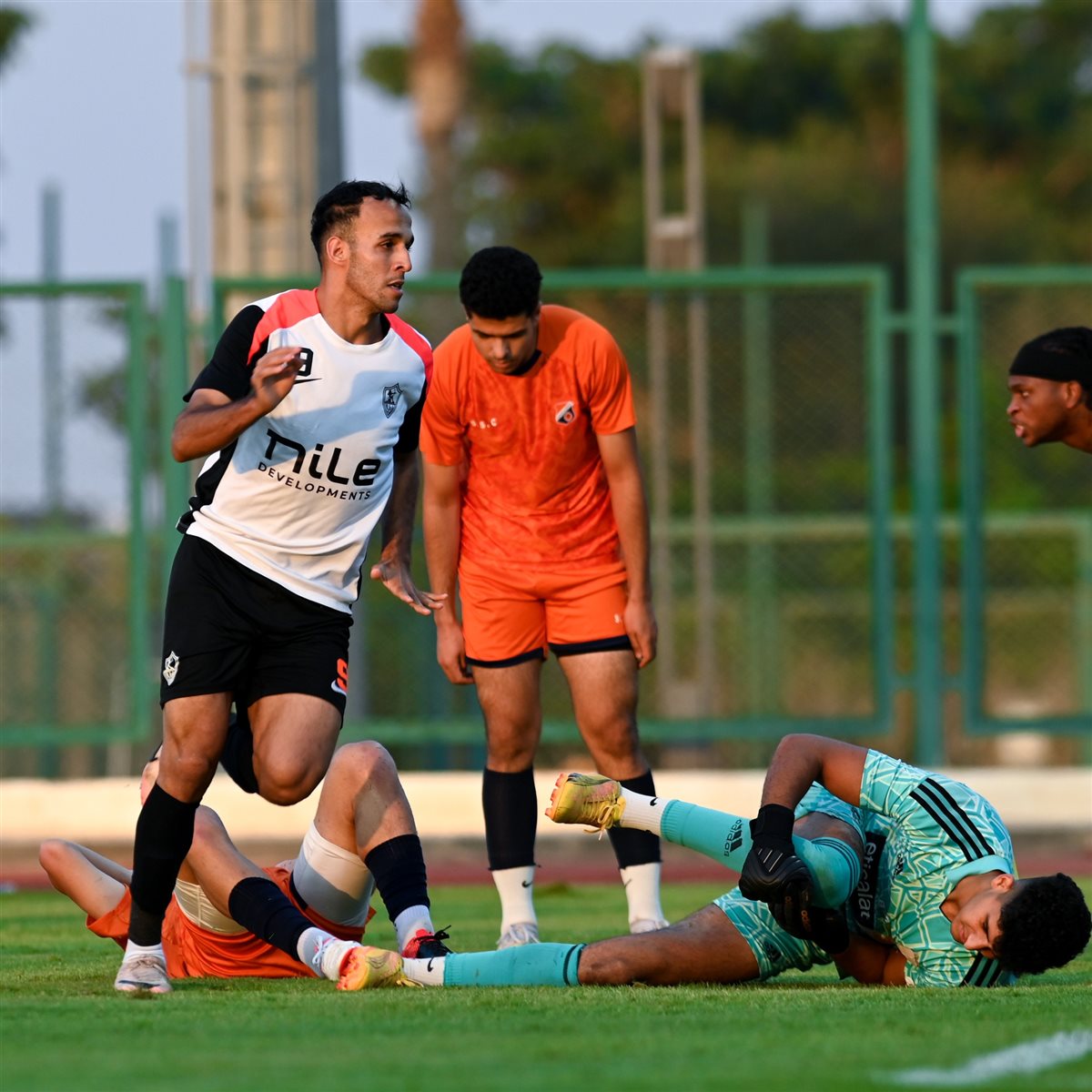 <strong>صور من مباراة الزمالك والشمس الودية </strong>