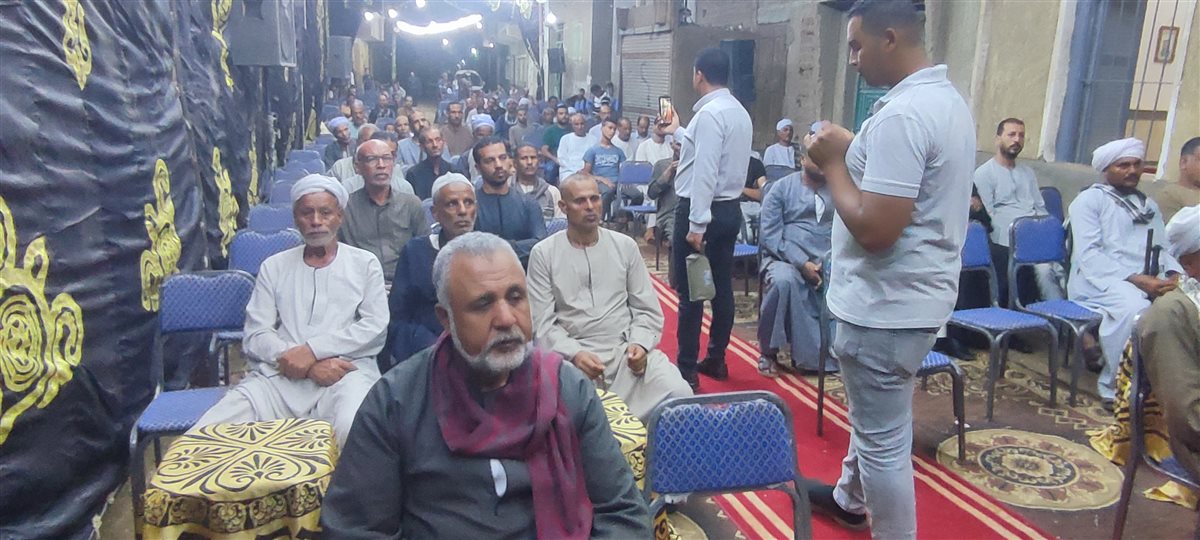 عزاء الصغير الذي قتلة والدة بسوهاج