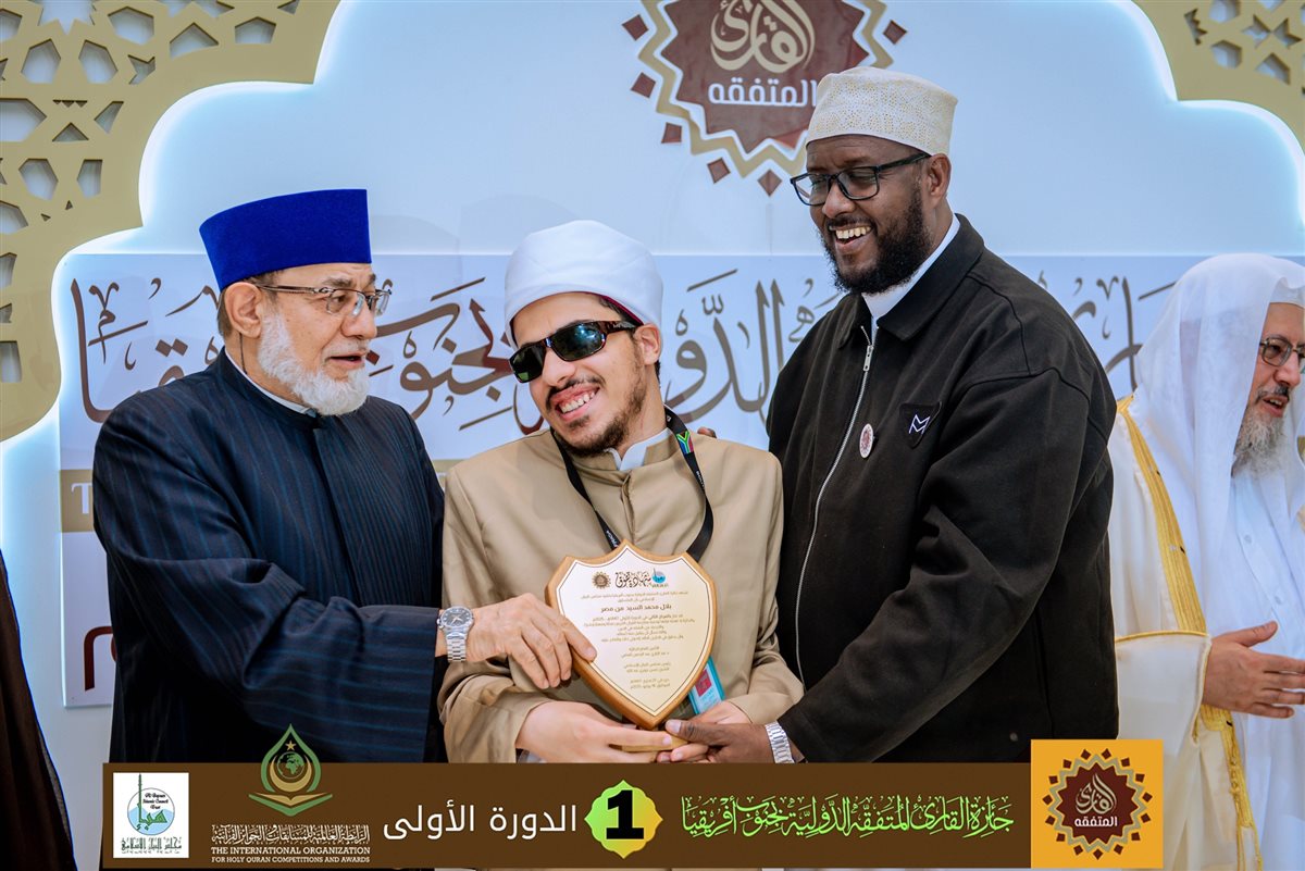 مصري يفوز بالمركز الثاني على مستوى العالم في مسابقة دولية للقرآن الكريم