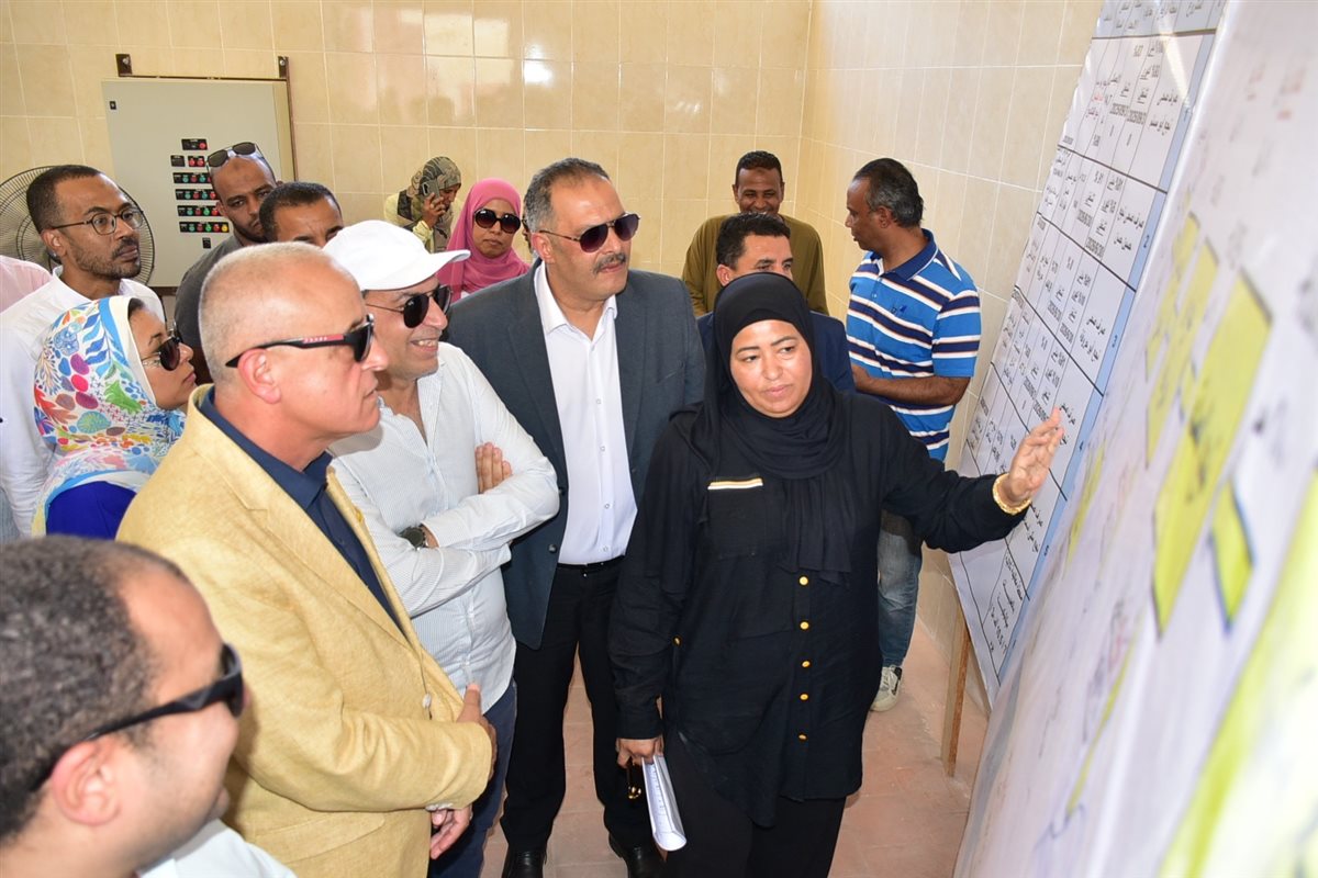 محافظ الأقصر يتفقد مشروعات بالطود 