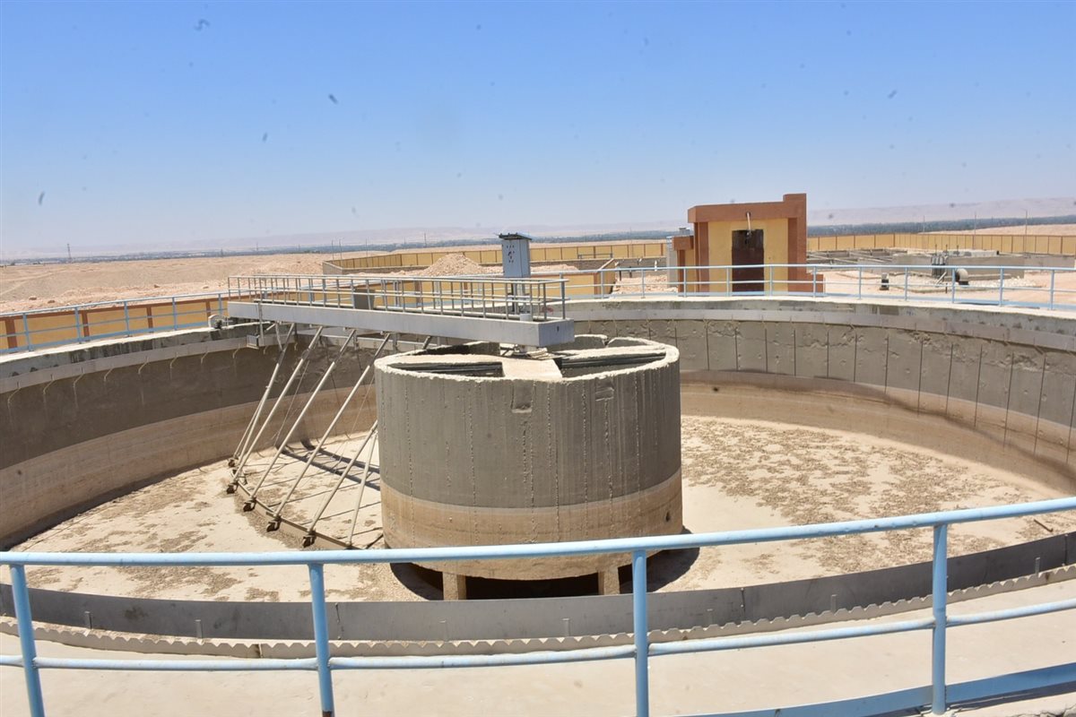 محافظ الأقصر يتفقد مشروعات بالطود 