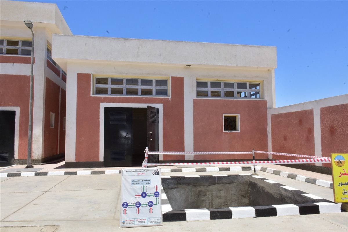 محافظ الأقصر يتفقد مشروعات بالطود 