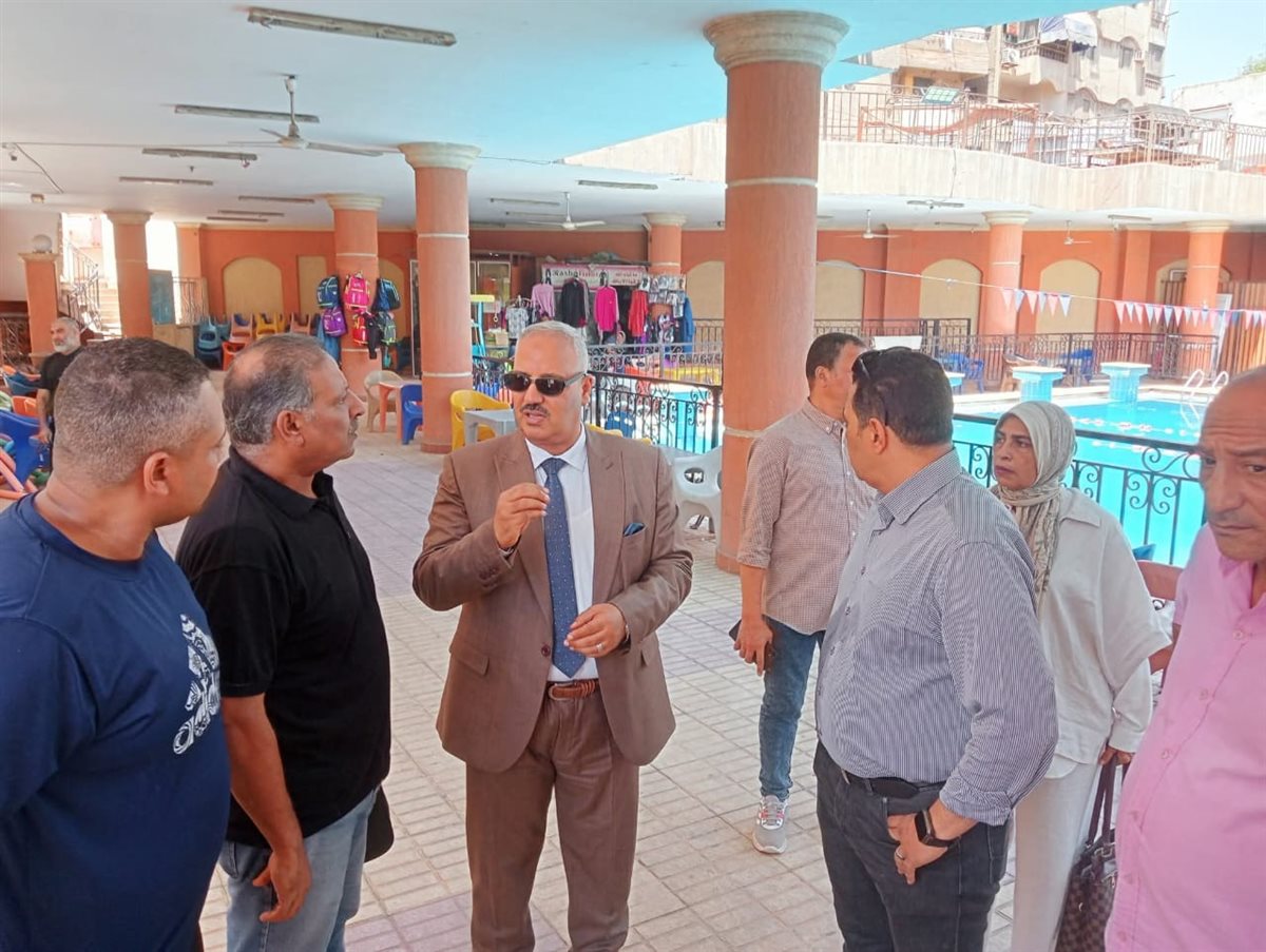 وكيل وزارة الشباب والرياضة خلال جولته صباح اليوم