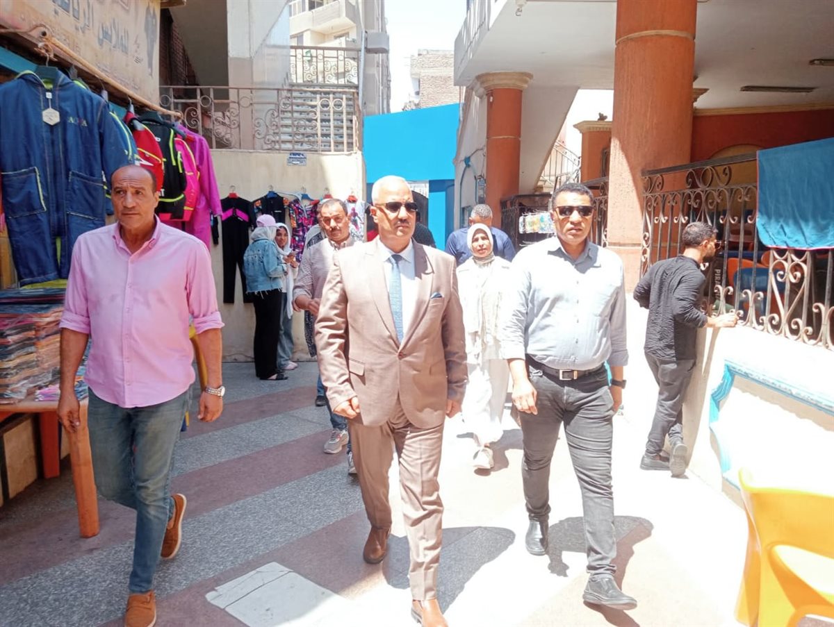 وكيل وزارة الشباب والرياضة خلال جولته صباح اليوم