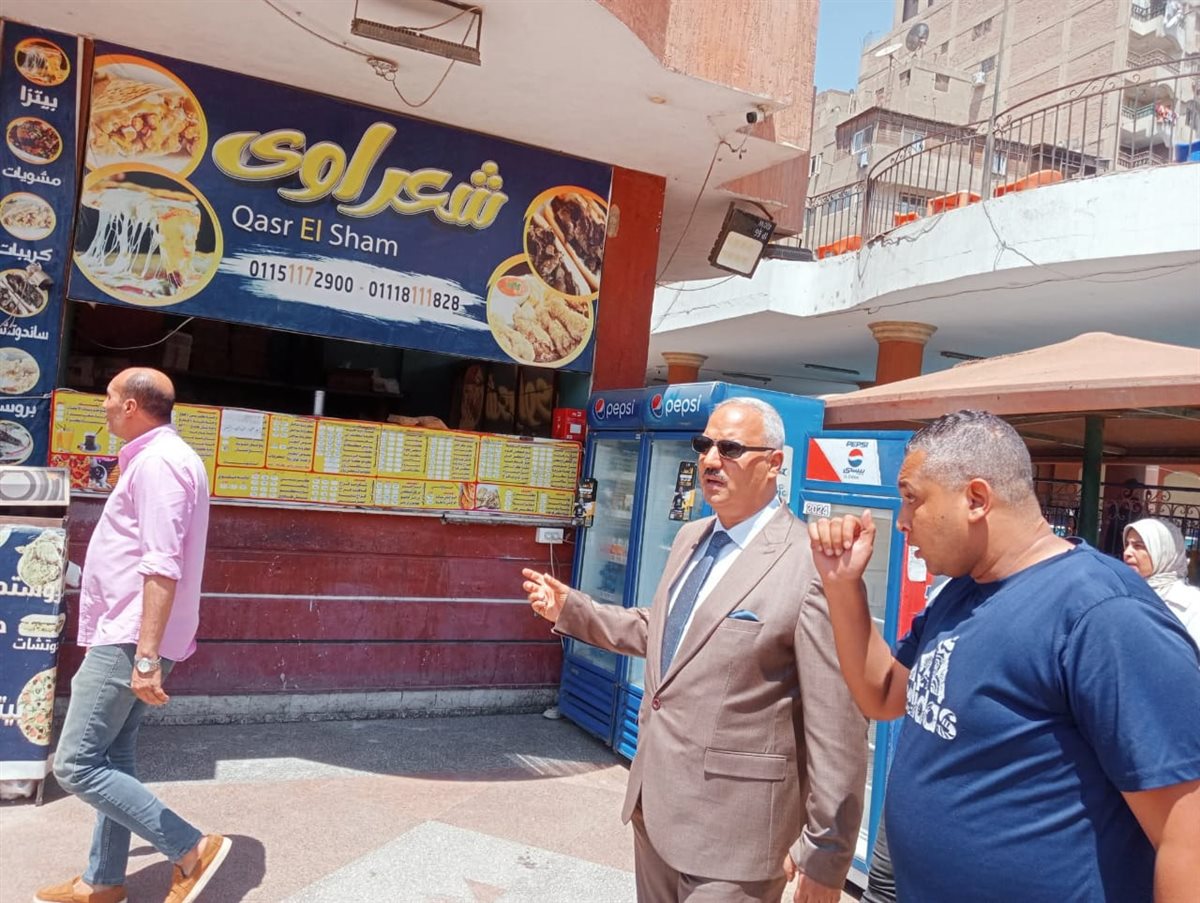 وكيل وزارة الشباب والرياضة خلال جولته صباح اليوم