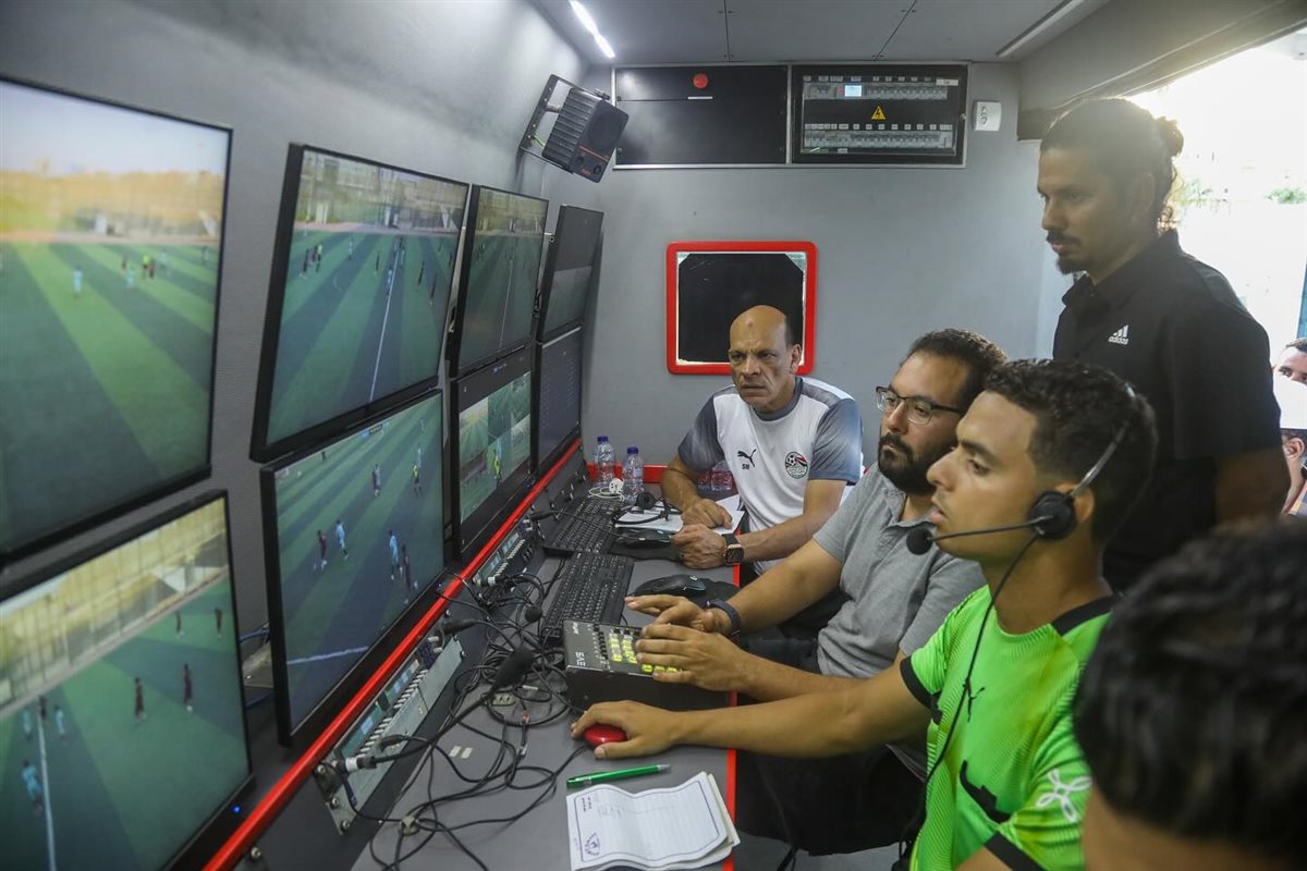 معسكر رخص الـ VAR (11)