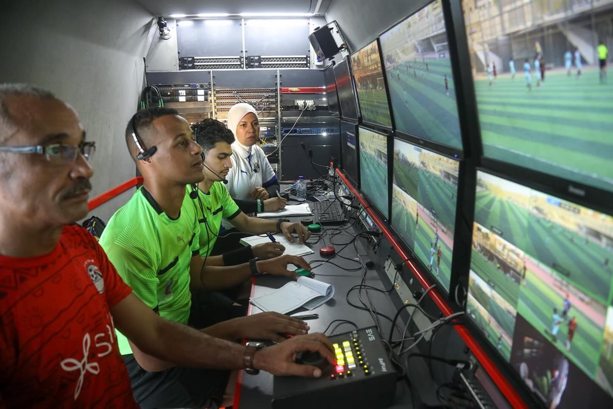 معسكر رخص الـ VAR (1)