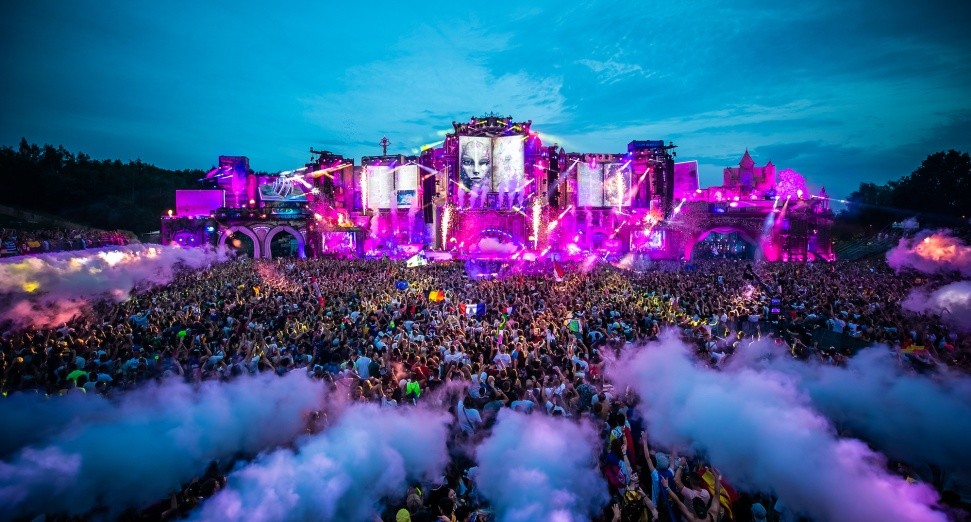 صور ارشيفية لمهرجان Tomorrowland 