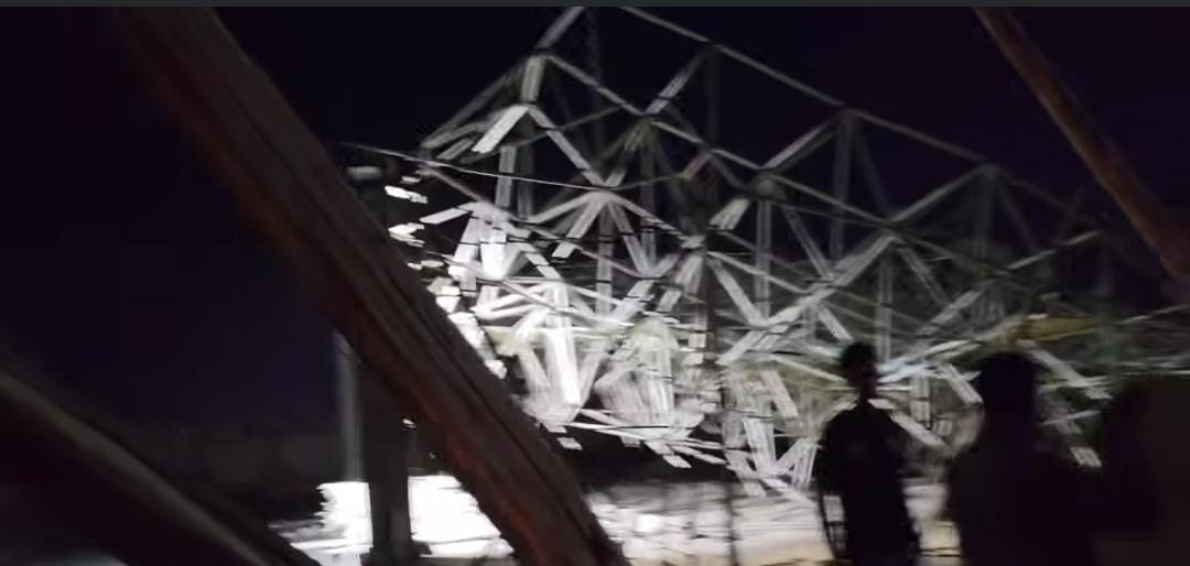 سقوط دندات موقف نجع حمادي  الجديد بقنا