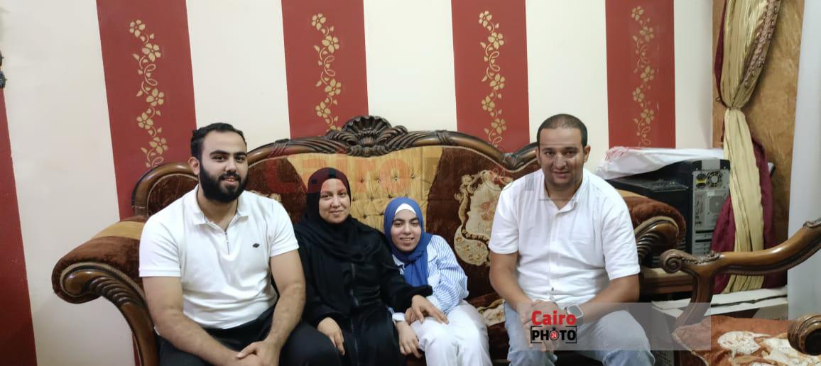 ياسمين الكومي مريضة ضمور العضلات طالبة الثانوية العامة 