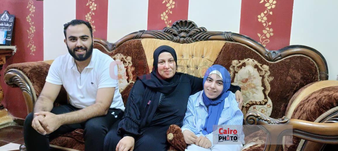 ياسمين الكومي مريضة ضمور العضلات طالبة الثانوية العامة 