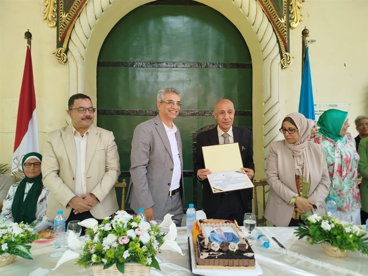 تكريم الدكتور ممدوح عوده 