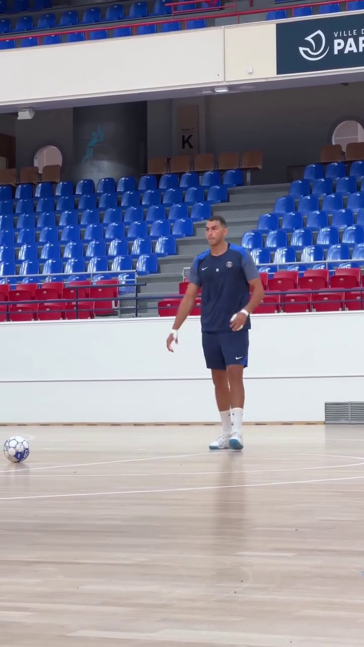 عبد الرحمن فيصل لاعب باريس سان جيرمان