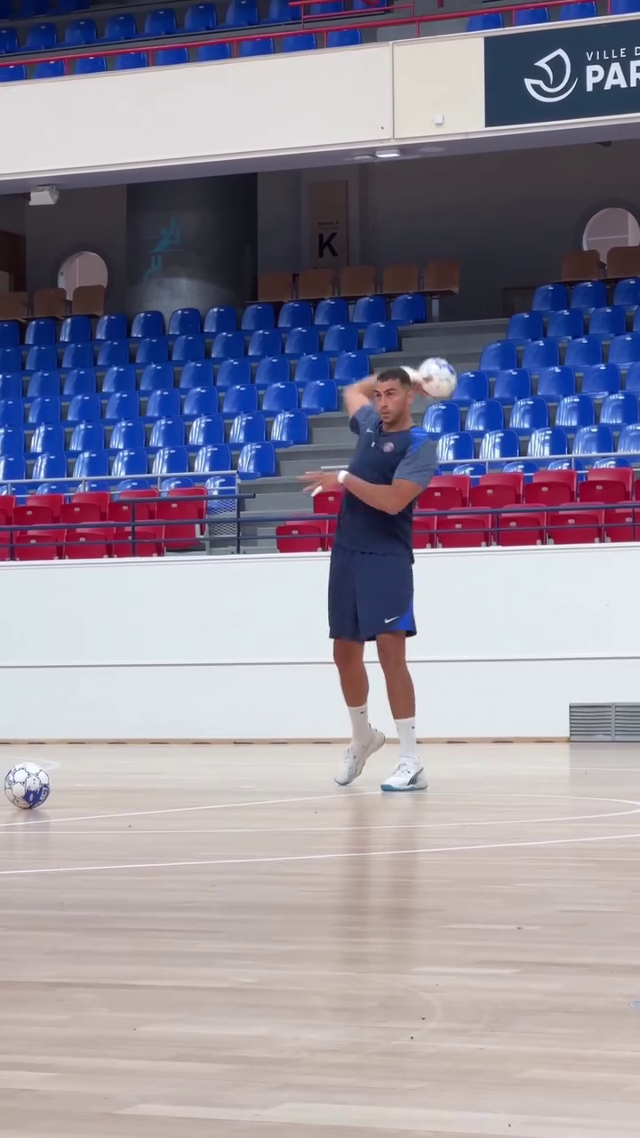 عبد الرحمن فيصل لاعب باريس سان جيرمان