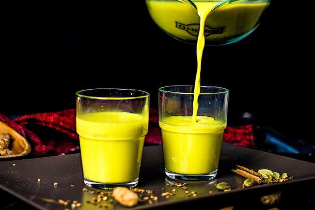 فوائد الكركم بالحليب