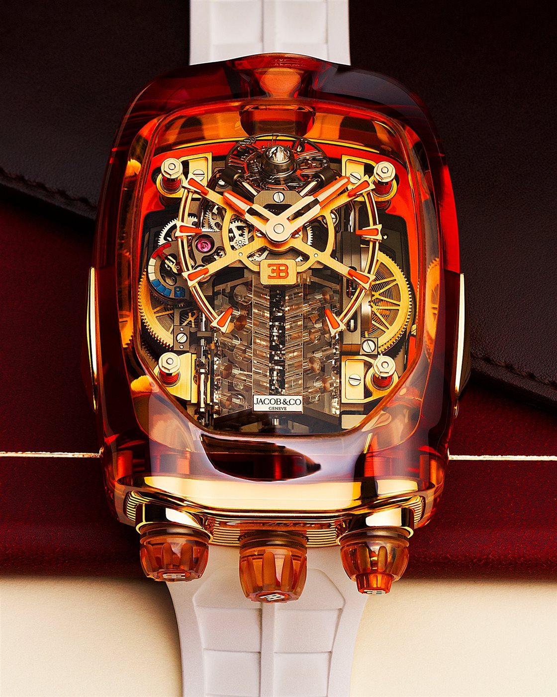 ساعة كريستيانو رونالدو الجديدة