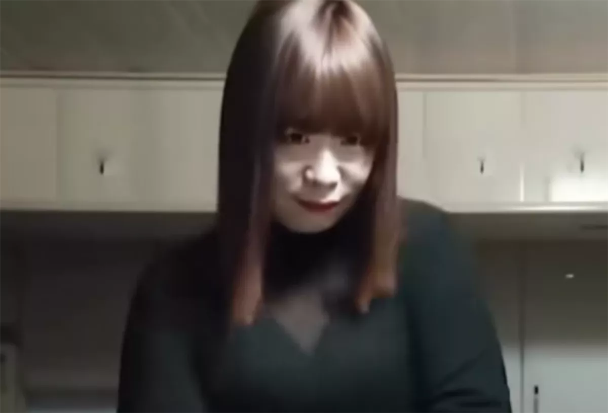  رجل صيني يتنكر كامرأة ويقع في قبضة الشرطة بعد خداع آلاف الضحايا