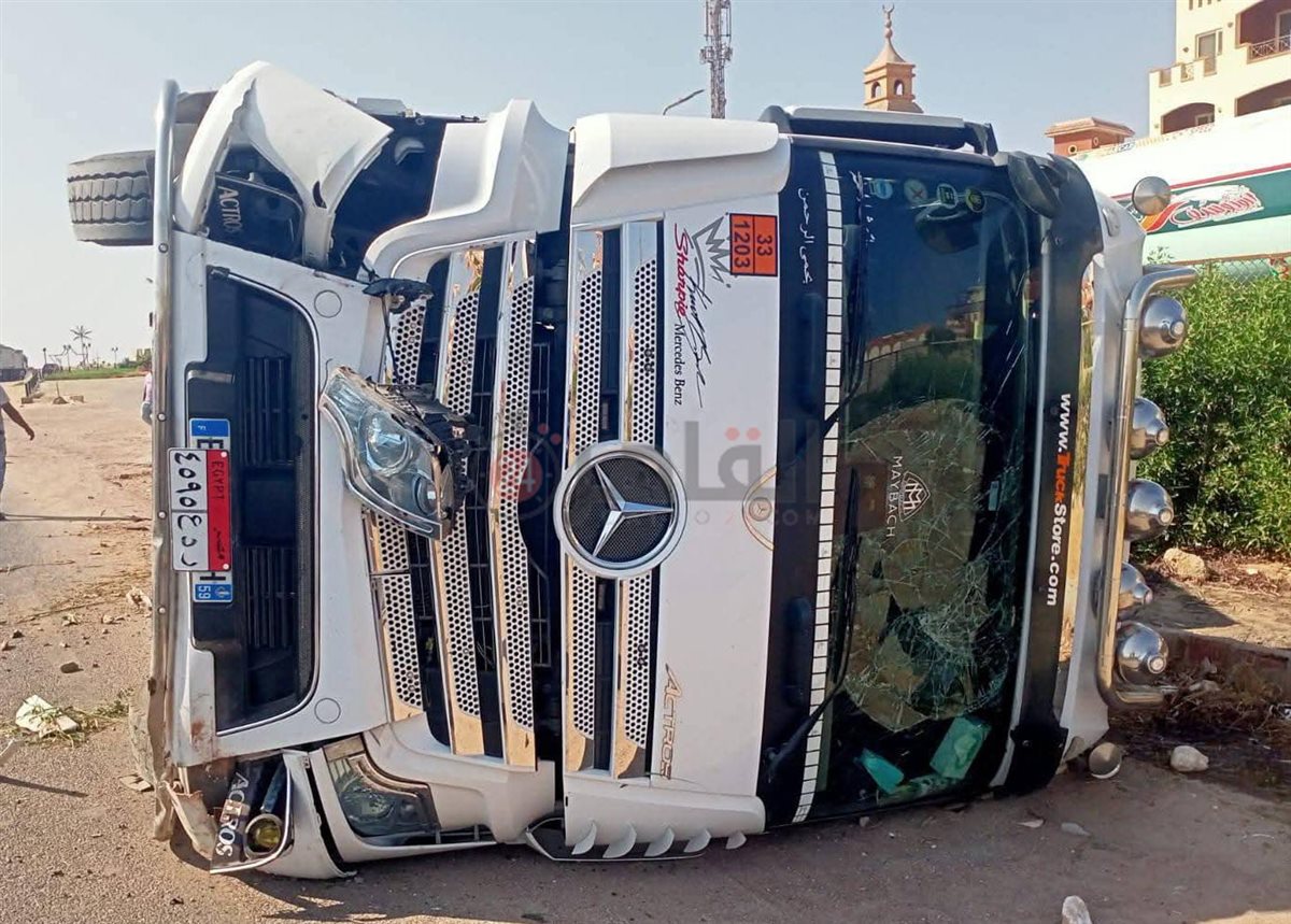 سيارة نقل المواد البترولية  