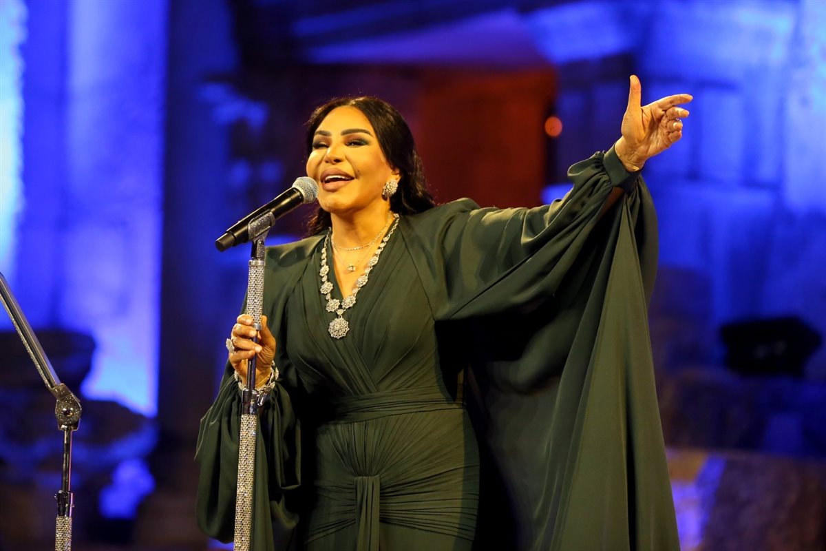 أحلام تتألق في حفلها بمهرجان جرش بالأردن