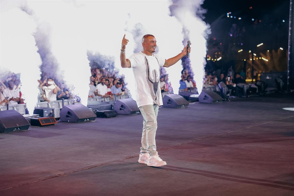 حفل عمرو دياب