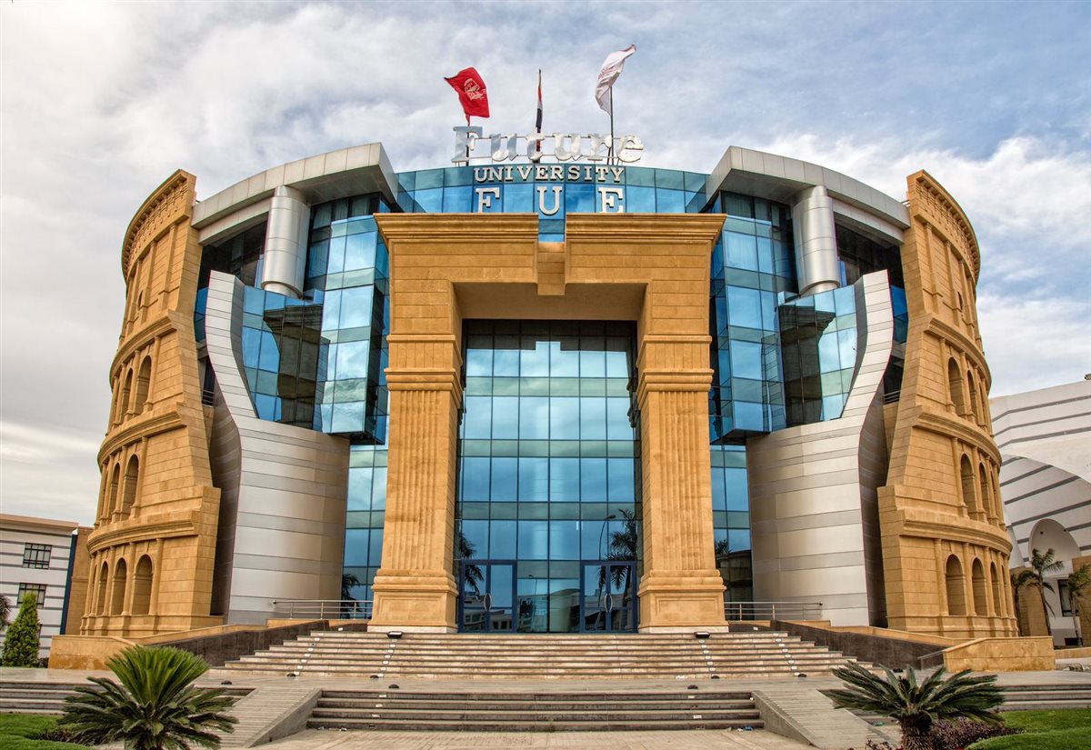  كلية الحاسبات وتكنولوجيا المعلومات بجامعة المستقبل 