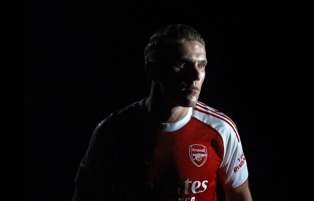 السويدي فيكتور جيوكيريس