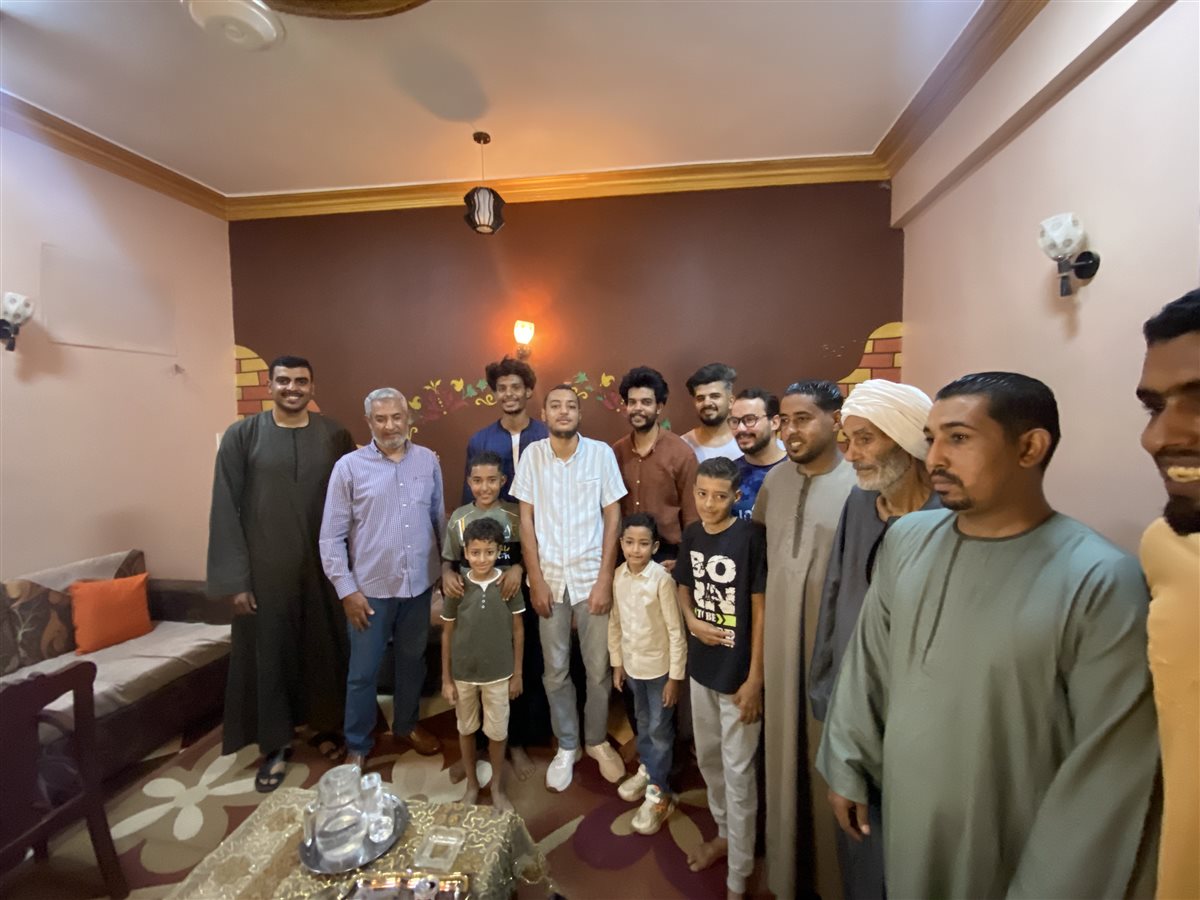 فرحة العائلة بتفوق محمد