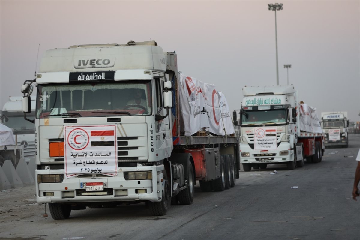 لليوم الثاني على التوالي.. قافلة «زاد العزة من مصر لغزة» تنطلق نحو غزة حاملة 1500 طن مساعدات