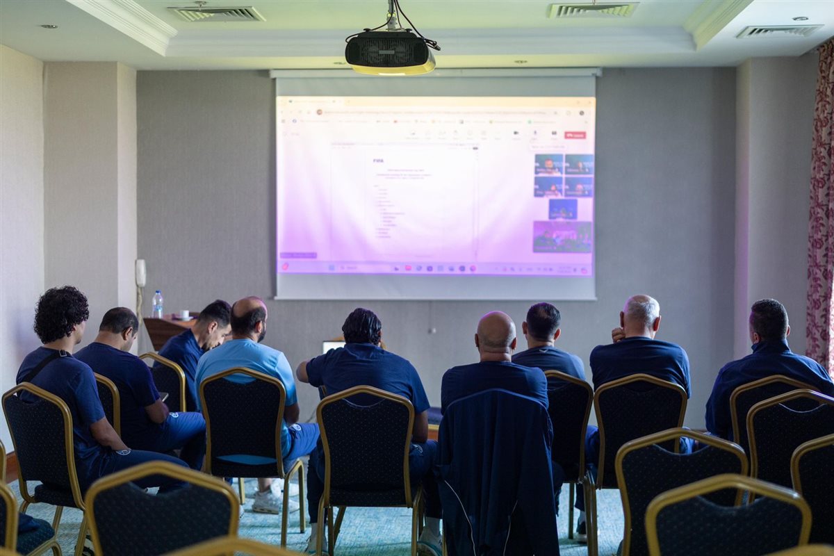 اجتماع بيراميدز مع فيفا&nbsp;