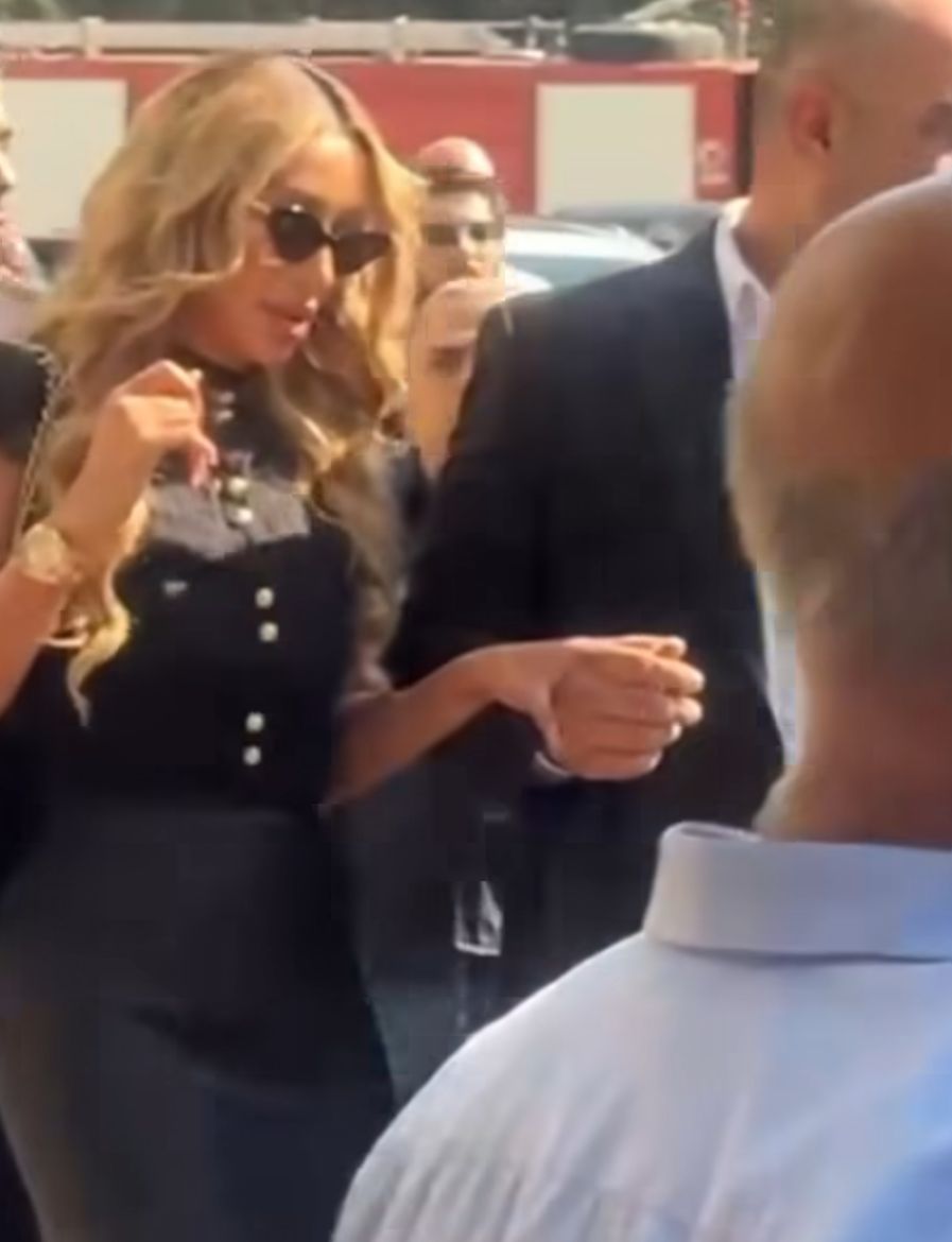 رغم خلافها مع شقيقته ريما.. مايا دياب تصل عزاء الراحل  زياد الرحباني