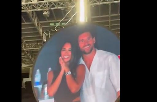 ميسي وأنتونيلا يظهران بلا خوف أمام كاميرات في حفل كولدبلاي