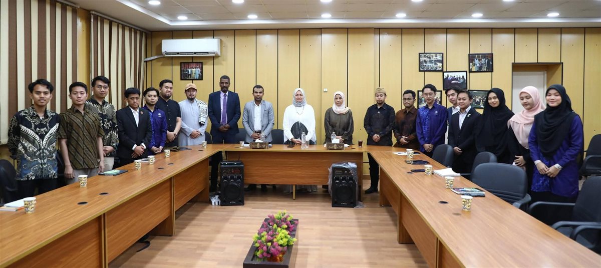  الدكتورة نهلة الصعيدي مستشارة شيخ الأزهر لشؤون الوافدين