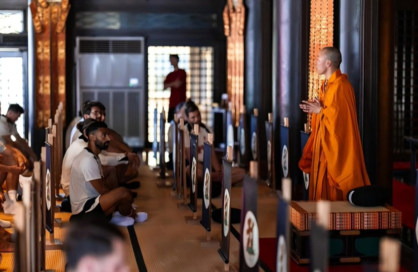 صور محمد صلاح أثناء زيارة معبد إيكوين