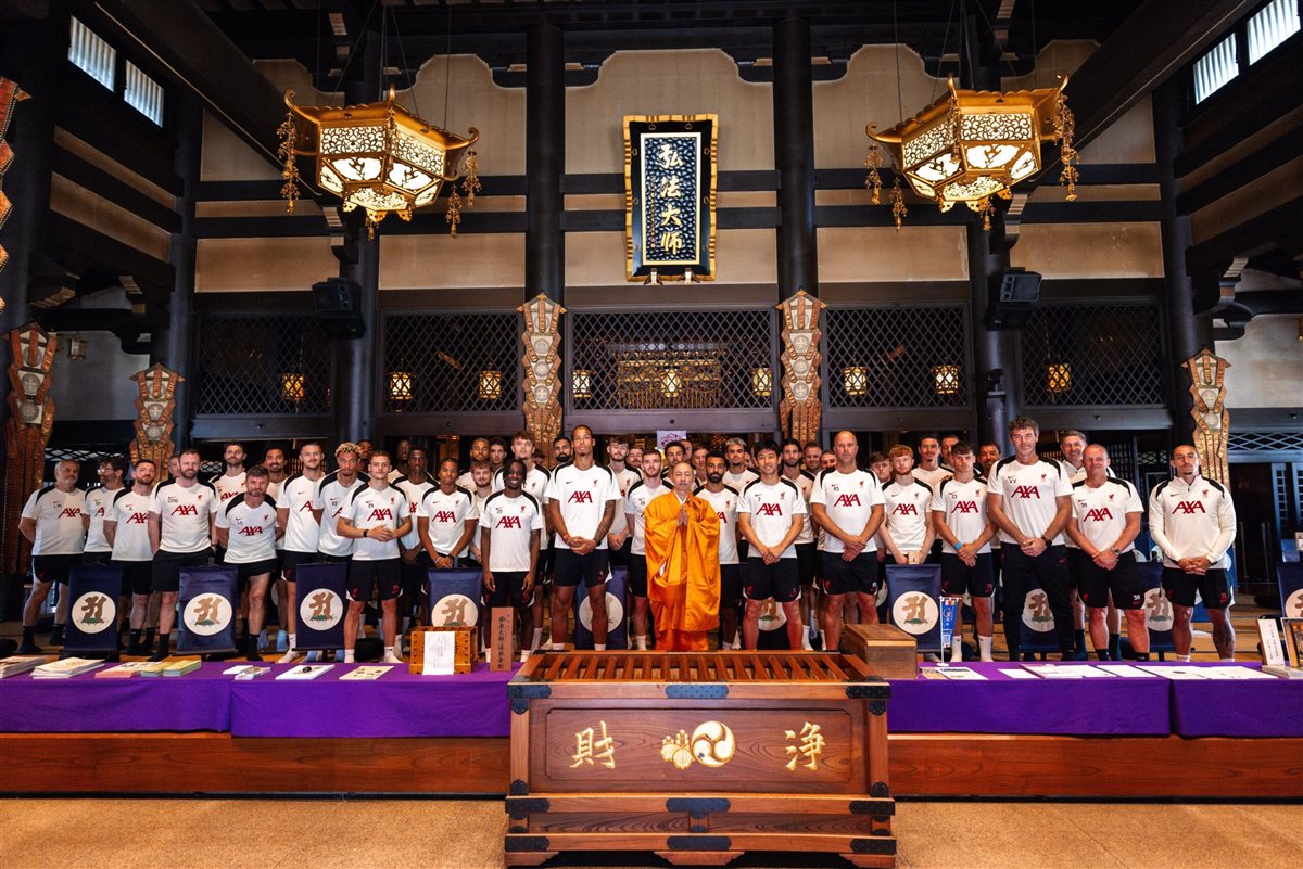 صور محمد صلاح أثناء زيارة معبد إيكوين