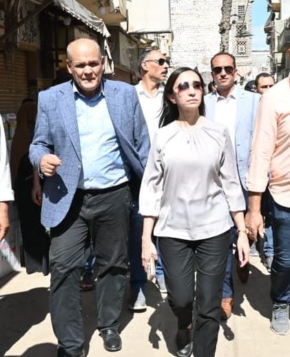 محافظ البحيرة تتفقد الأماكن الأثرية والخدمية بمدينة رشيد 